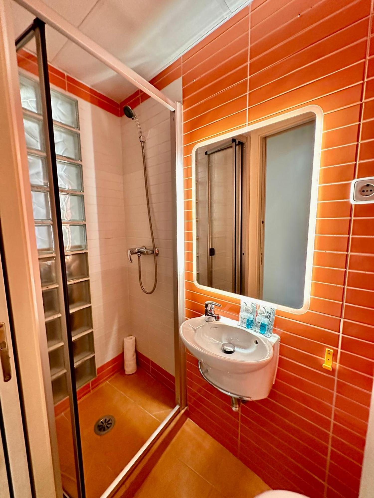 Wakaflats 3, Centro Madrid, Chueca, Barbi Appartement Buitenkant foto